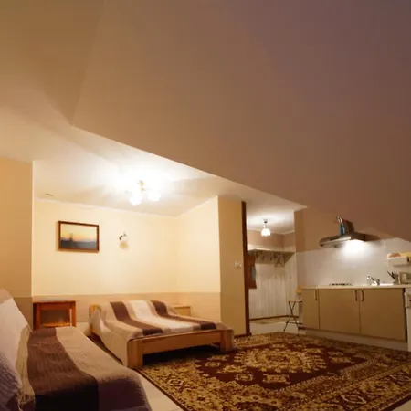 Quarto em Acomodações Particulares U Sabi *